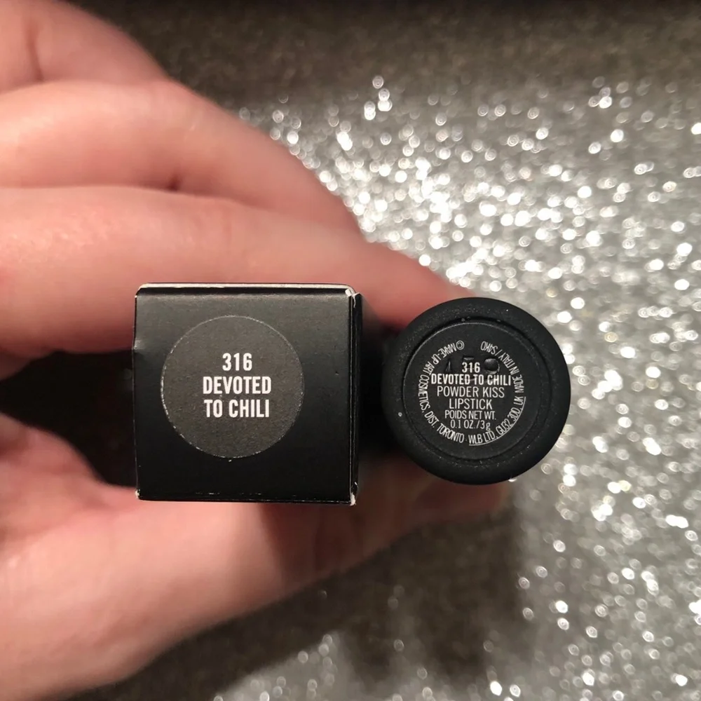 BNIB! MAC Powder KISS Lipstick Devoted to Chili 316